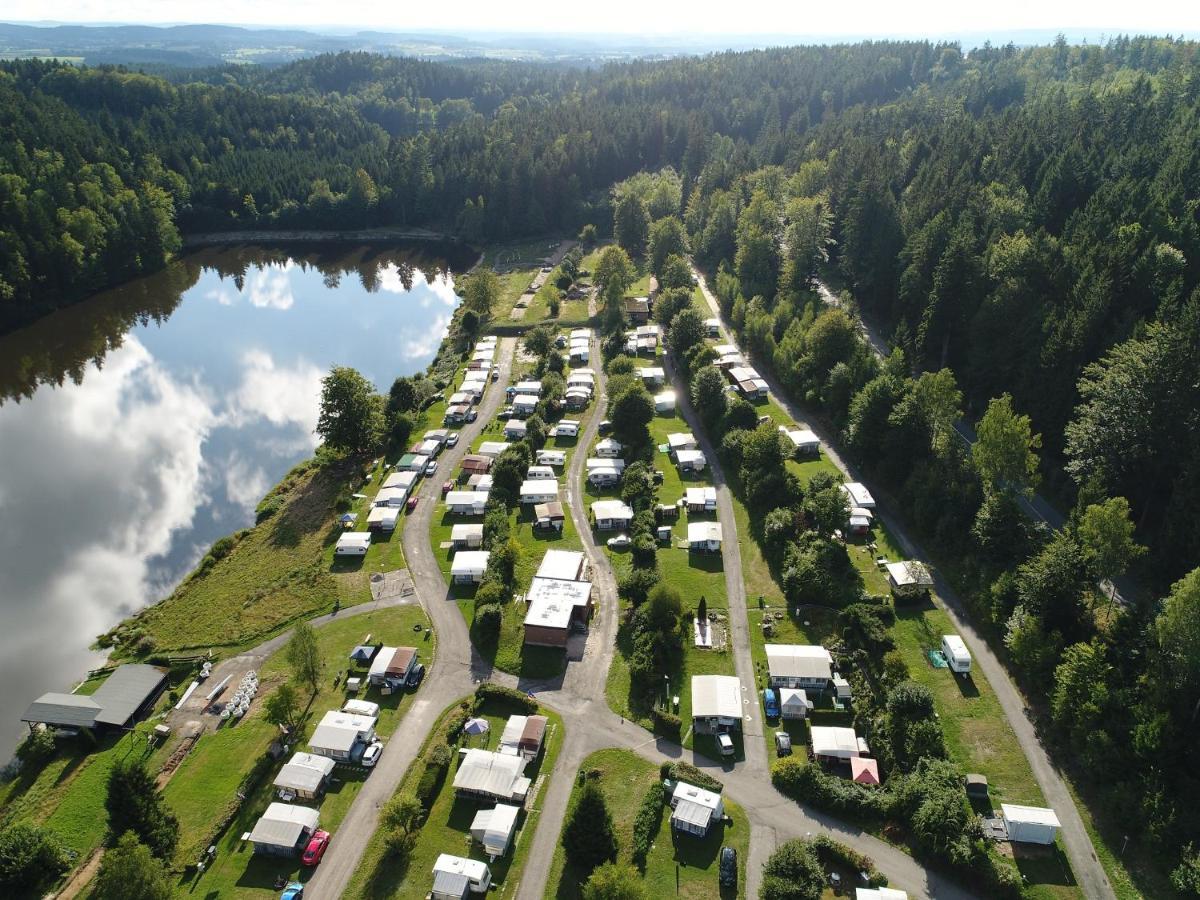 Freizeit- Und Campinganlage Gaisweiher Flossenburg エクステリア 写真