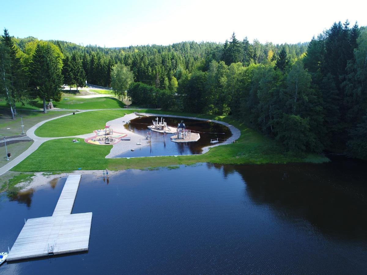 Freizeit- Und Campinganlage Gaisweiher Flossenburg エクステリア 写真