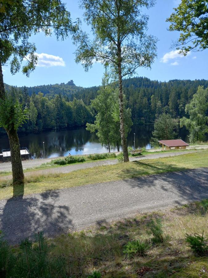 Freizeit- Und Campinganlage Gaisweiher Flossenburg エクステリア 写真