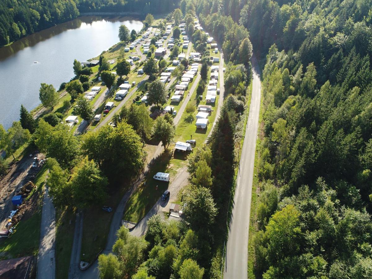 Freizeit- Und Campinganlage Gaisweiher Flossenburg エクステリア 写真