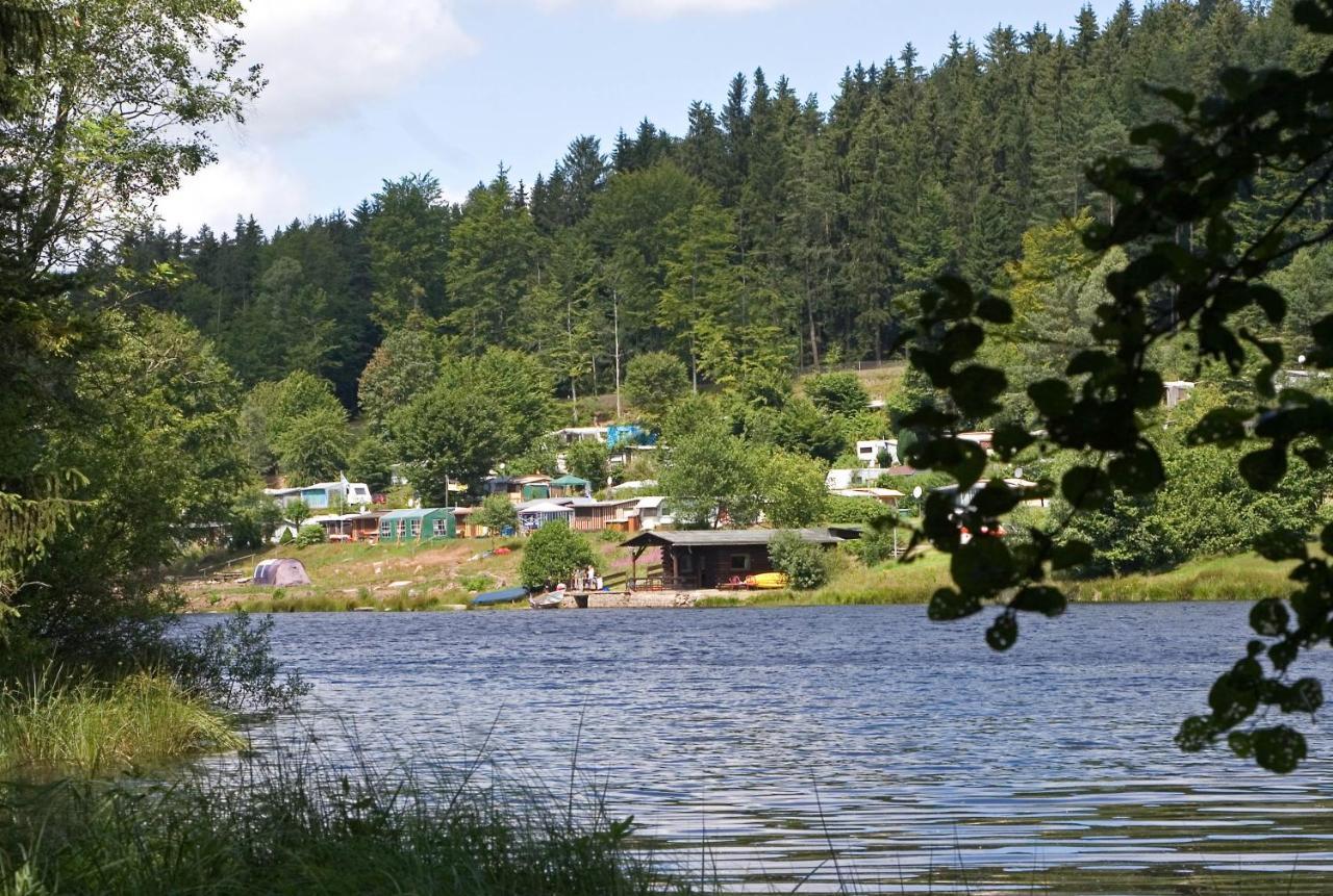 Freizeit- Und Campinganlage Gaisweiher Flossenburg エクステリア 写真